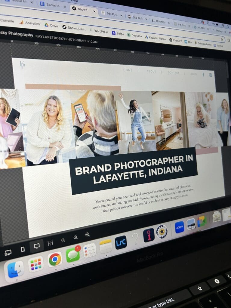 Computer screen on a website building program | Resources for Women Entrepreneurs by Kayla Petrosky Photography